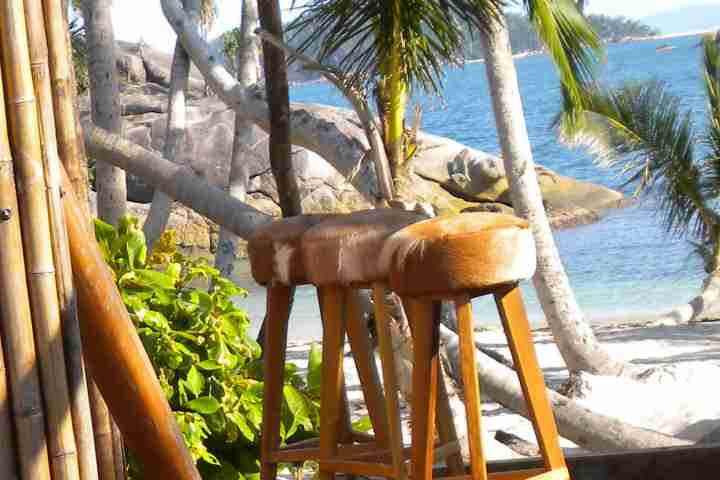 Island Style Bar on Beach at Luxury Australian Accommodation