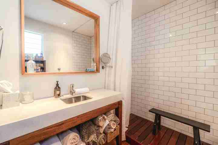 Family Bathroom The Boat House at Arran Bay 