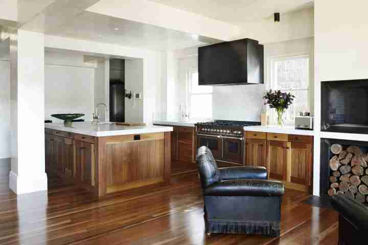 Gaelforce Accommodation Open Plan Kitchen and TV, Luxury Holiday Accommodation NSW Australia