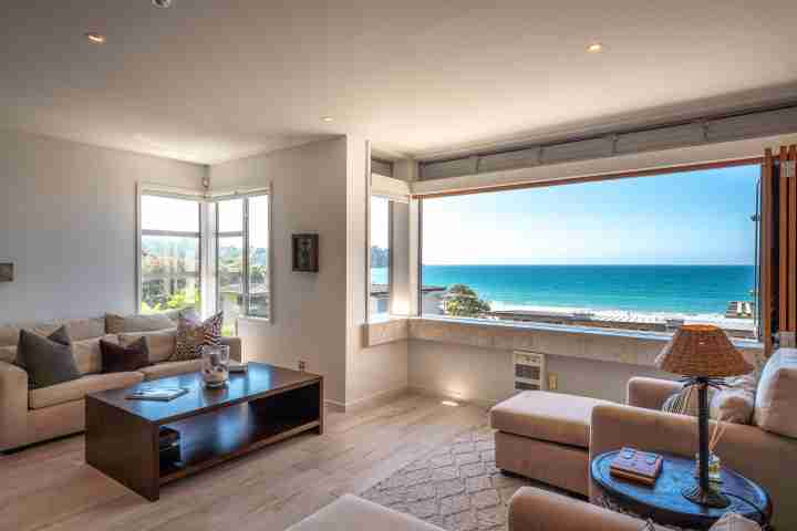 Sunshine On The Beach Living Room Views