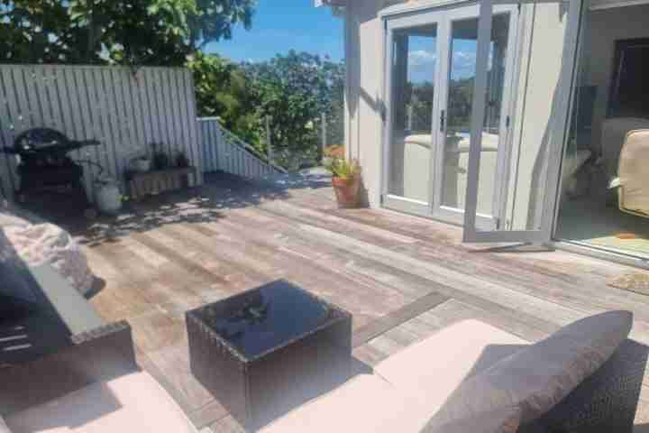 Tiri Cottage Deck and BBQ Area