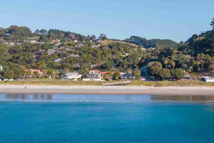 Waiata Beach House Onetangi Beach On the Doorstep