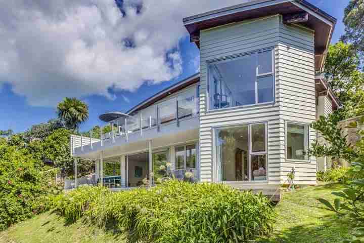 landscapegallery Absolute Beachfront Oneroa Bay Property2