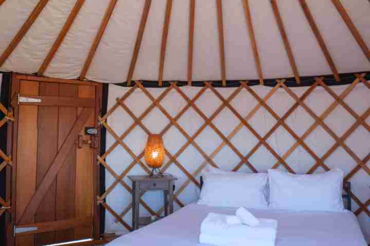 Awaawa Yurts Papa Yurt Bed detail 