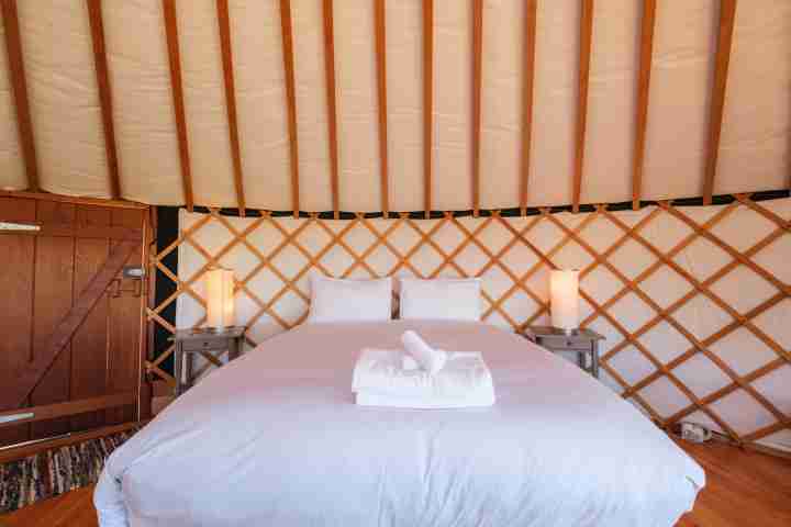 Awaawa Yurts Tane Yurt Queen Bed v2