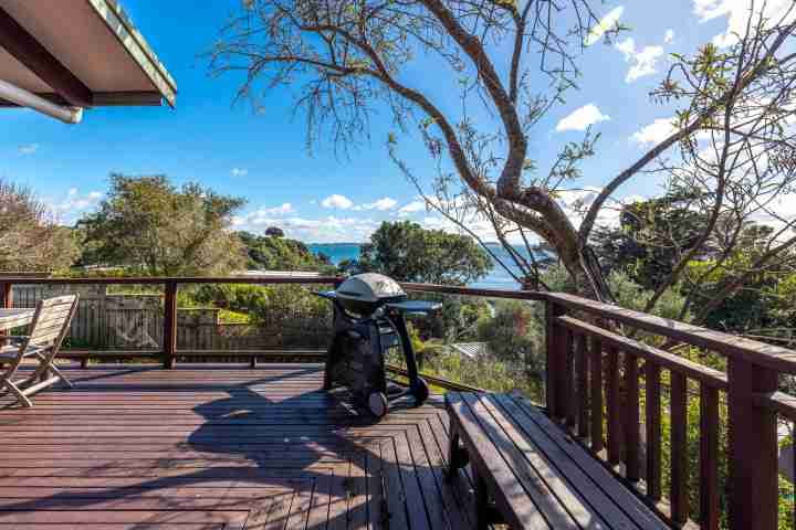 Enclosure Bay Views BBQ facilities on deck