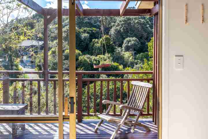 Enclosure Bay Views Outdoor deck