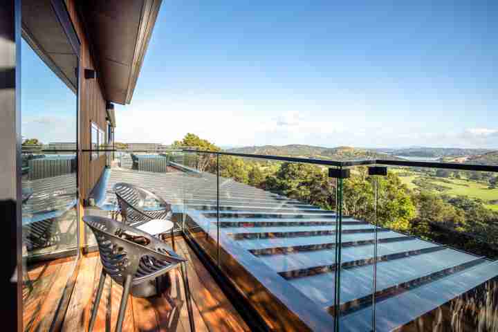 Kaitiaki Lodge Private deck in master suite