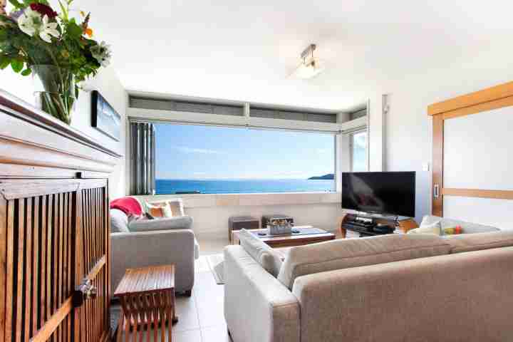 Be My Guest Stay Waiheke in Living area with Onetangi sea view at apartment on the beach, The Sands