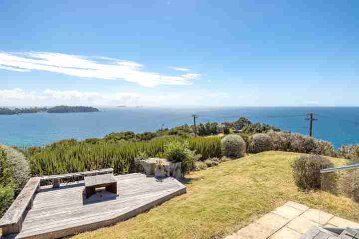 Sundeck at Ocean Belle Onetangi v2