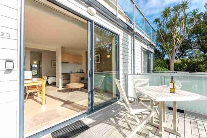 Villa Saphire Balcony and open plan living v2